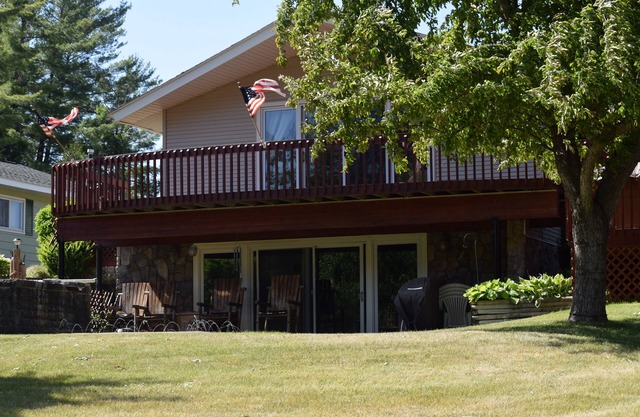 The Apple Blossom Cabin