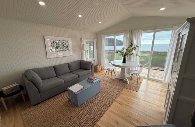 The Artists Cabin - On the Bay of Fundy