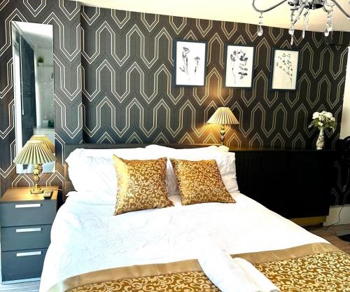The Aspen Suite - Studio in Greater London