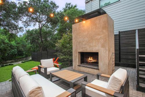 The ATX South Lamar Creekside Retreat with a pool