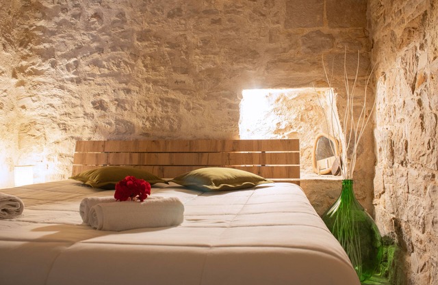 The Aura Stone Room: an oasis of charm, nestled in the heart of Corato in Puglia.