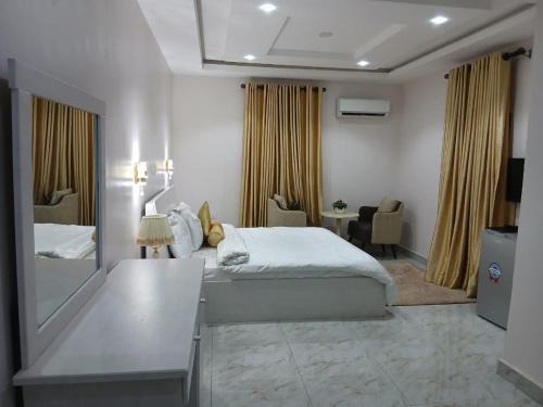The Bahamas hotel international,Lokoja