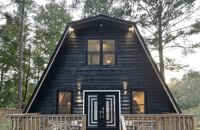 The Bama Gathering Place on Lake Tuscaloosa