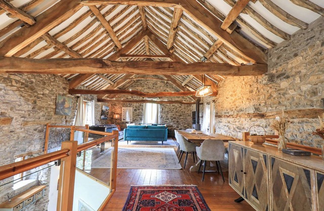 THE BARN AT STAINTON, pet friendly in Sizergh, Cumbria