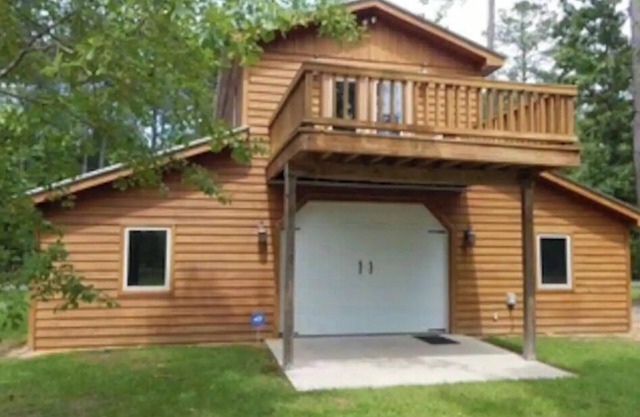 The Barn, Entire home hosted by Davidn5 guests 3 bedrooms 3 bed, 2 bath