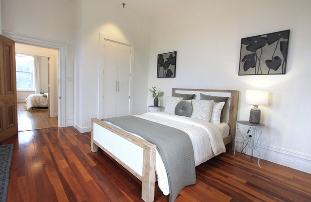 THE BARRACKS – THE OLD MT COOK POLICE STATIONnPet friendly, free parking 4 cars