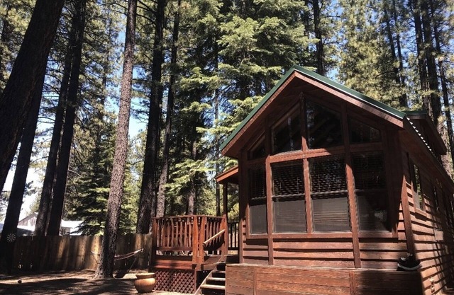 The Bear Den - South Lake Tahoe (Pets Welcome)
