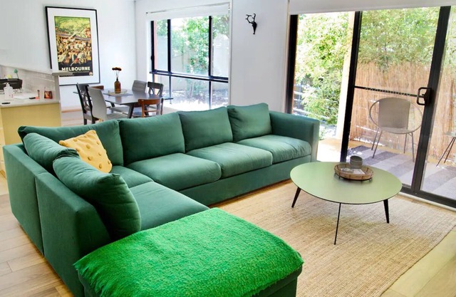 The Bedford @ Braddon - 2BR + Free parking + Wi-Finn