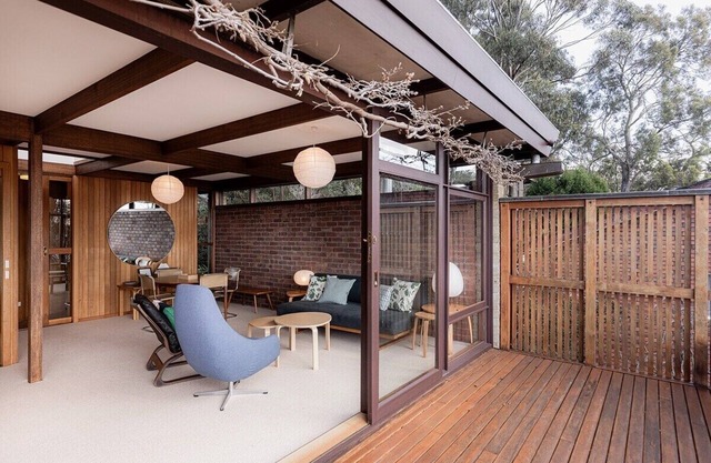 The Bends House Summa