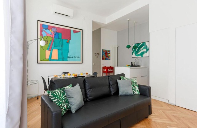 The Best Rent - Colorful apartment Milan City Center