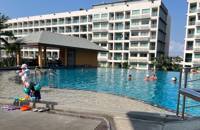 The biggest pools in Pattaya for monthly vacation. Close to Pattaya Beaches.