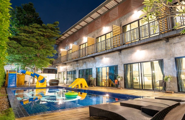 The Bike Loft Family Hostel