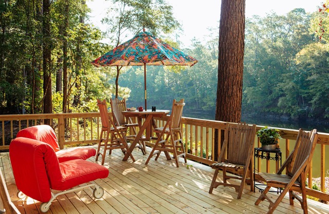 The Bird & Butterfly Inn