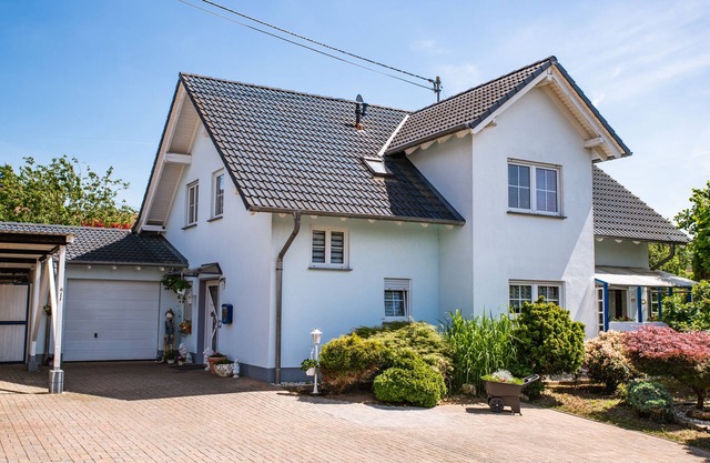 The blue house in Dürrholz in the Westerwald
