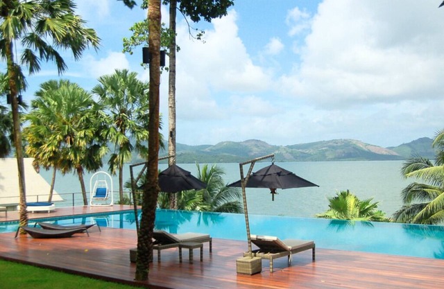 The Blue Sky Resort Ranong