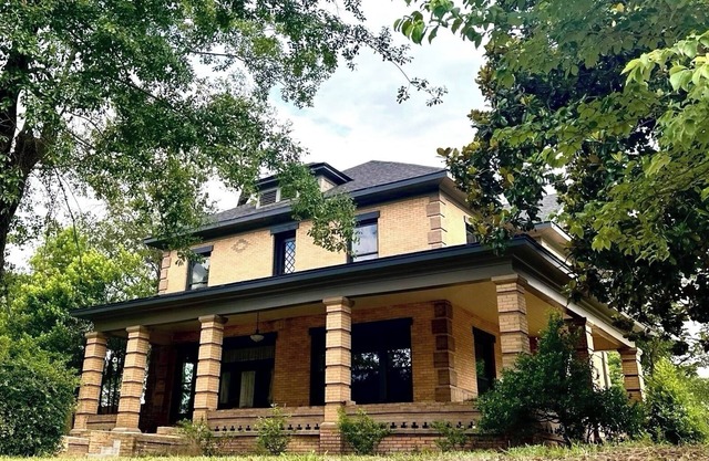 The Bonnet Hosue, Mount Pleasant; 4-bedroom, 4.5 bath,