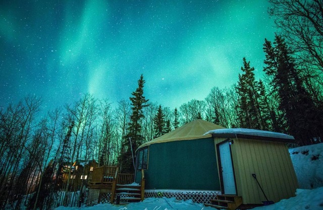 The Borealis Yurt ~ Deluxe Mountain Getaway Above Fairbanks With Great Views