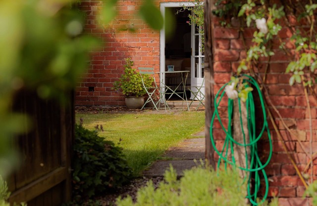 THE BOTHY, family friendly, character holiday cottage in Bridgnorth