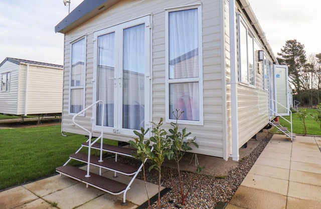 THE BOUNDARY, family friendly, with a garden in Scarborough