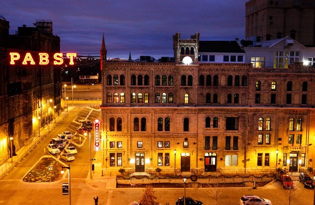 The Brewhouse Inn & Suites