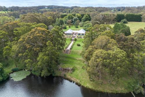 The Bundanoon Lakehouse