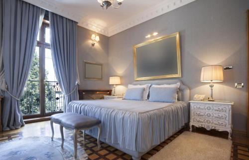 The Burlington Hotel