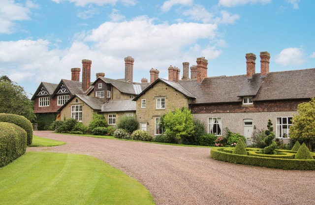 THE BUTLER’S QUARTERS, with a garden in Much Wenlock