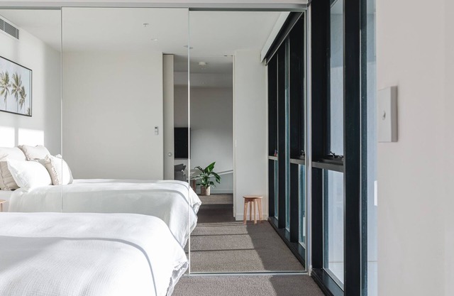 The Calm - one bedroom apartment overlooking Newcastle Beach