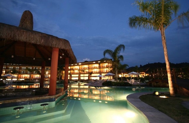 The Captain's Room/Thematic Property/5 Suites + large balcony + dining table for 10