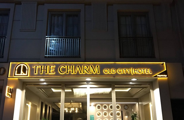 The Charm Hotel - Old City