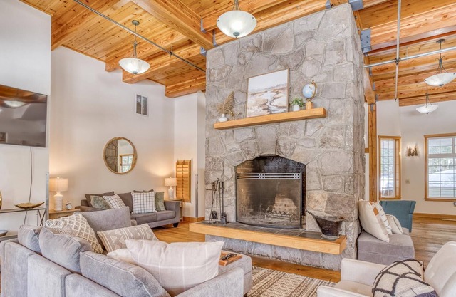 The Chinook Lodge at Government Camp