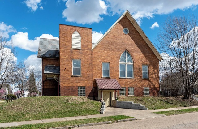 The Church - 6BR Home Near OSU, Perfect for Groups