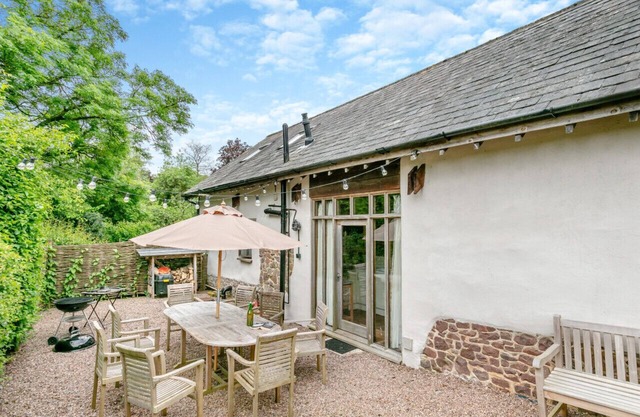 The Cider Barn - East Forde Farm