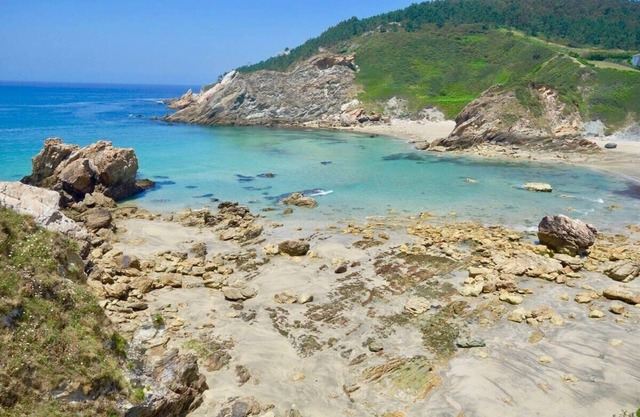 The Cliffs - Espasante Nook