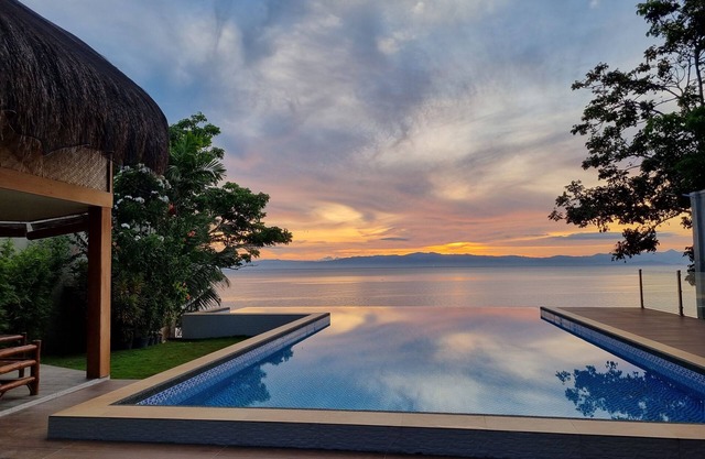 The CLiffhouse Samboan