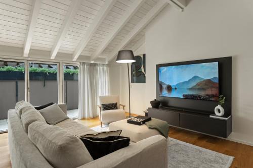 The Como City Golden Loft by Aura Luxury Collection