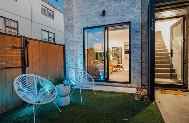 The Coolest Townhouse in Christchurch