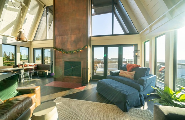 The Copper Nest beach retreat with stunning views