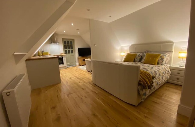 The Cotswold Stowaway, Perfect Luxurious Retreat!