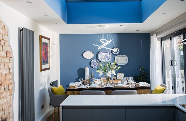 The Cottage, Cotswold Cottage sleeps 4 plus infant