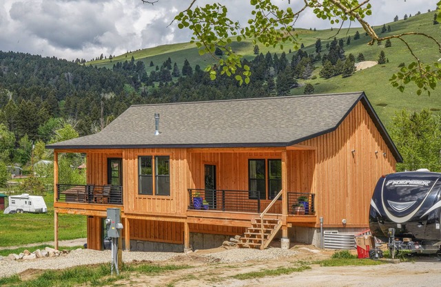 The Cottage on Third