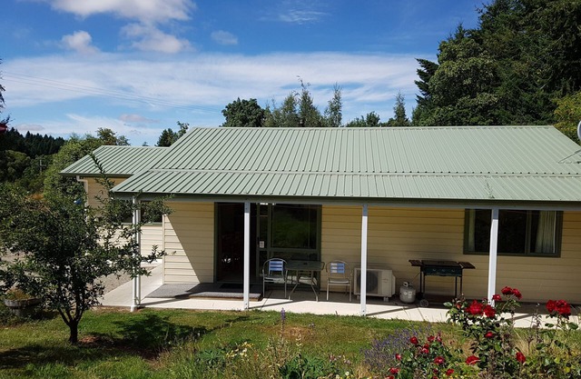 The Cottage @ The Old Naseby School House