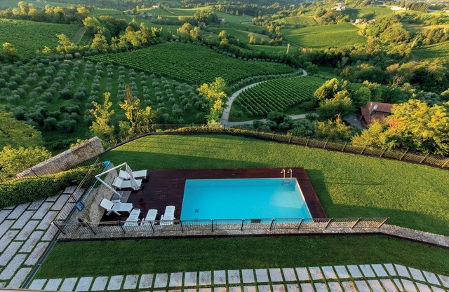The COUNT' S VILLA, close by Venice Prosecco area,Dolomites with private pool