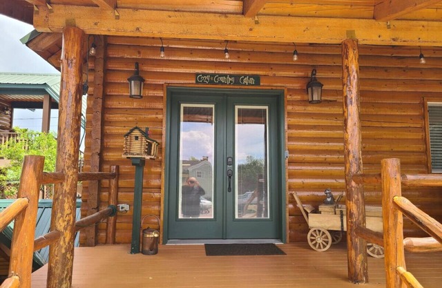 The Cozy Cabin Comfort Home