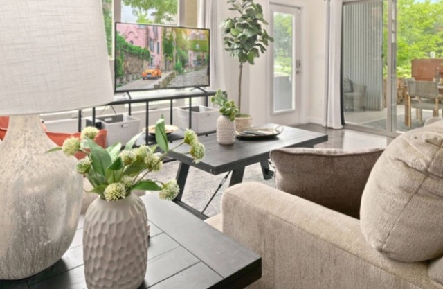 The Cozy Corner Retreat – 15 min walk to Old Town