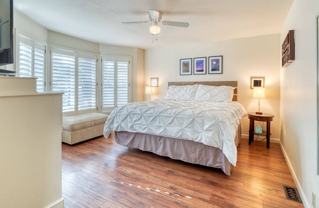 The cozy life never felt so good. Come enjoy a full home like it’s your own.