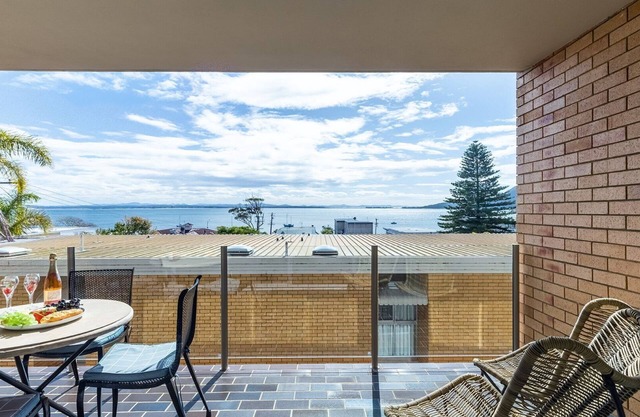 The Crest 7 6-8 Tomaree RD Stunning unit with Spectacular Water Views