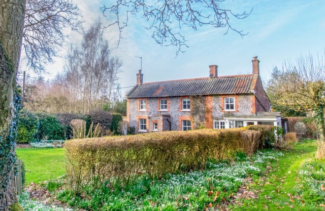 The Crest - Three Bedroom House, Sleeps 6