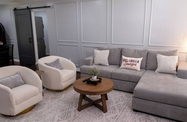 The Crimson Rose - newly renovated! 3 bed/2 bath, walking distance to OU campus