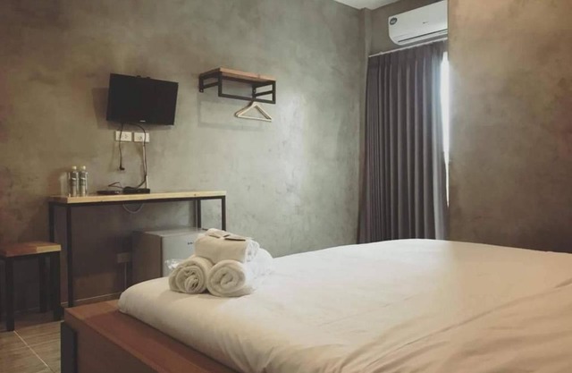 The Day Home Hotel